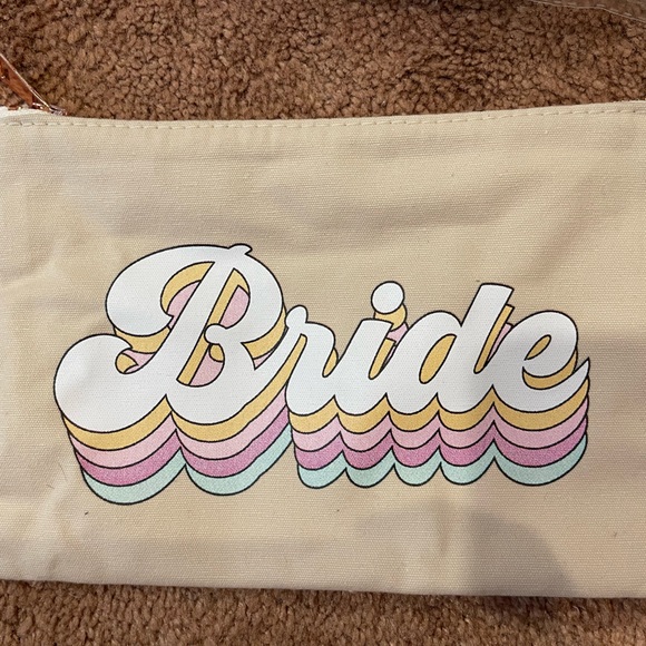 Retro Bride Robe & Matching Pouch - never used/opened! - Picture 3 of 6